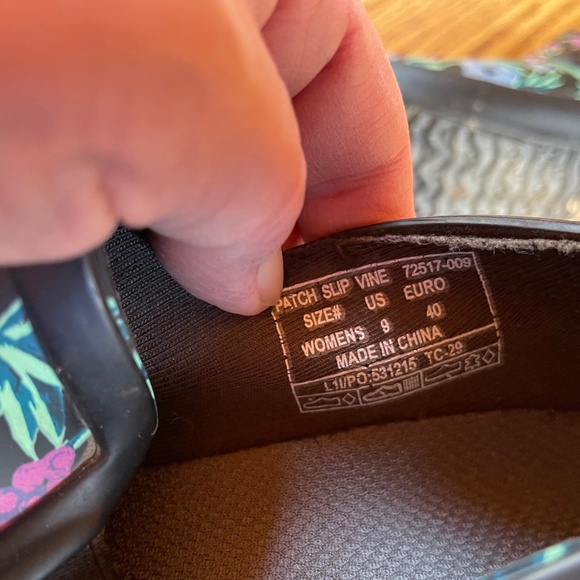 Bogs Waterproof Shoes - Fit Like Size 10 Womens - Picture 6 of 8